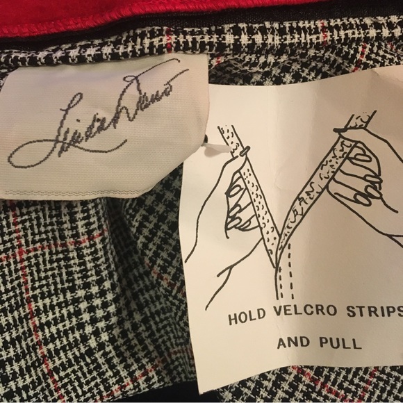 Linda Dano Cape Circa 1990s - Picture 2 of 11